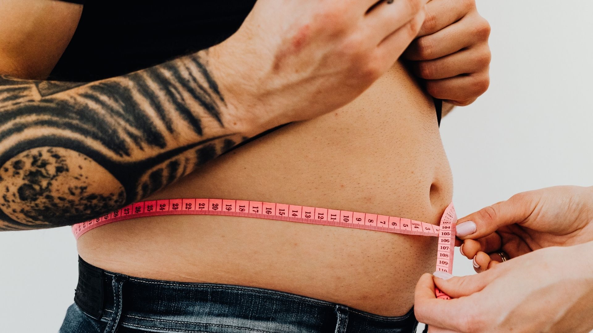 Liebe Deine Love Handles Akzeptanz Korperpositivitat Und Der Weg Zu Einem Gesunderen Selbst