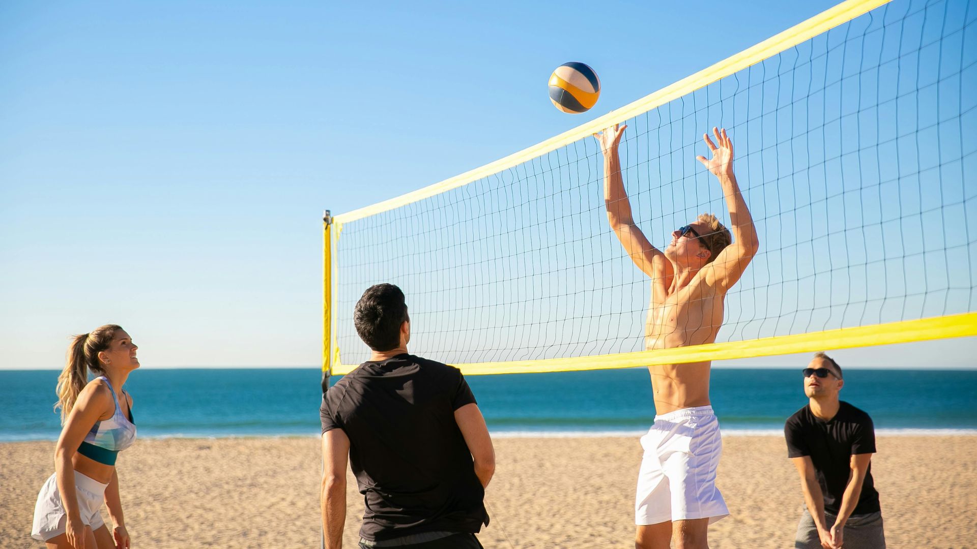 02 Sport im Urlaub - ©www.canva.com 02 Sport im Urlaub - ©www.canva.com