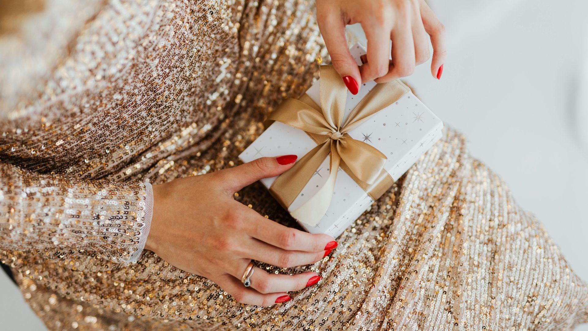 Luxusgeschenke für Weihnachten - ©www.canva.com