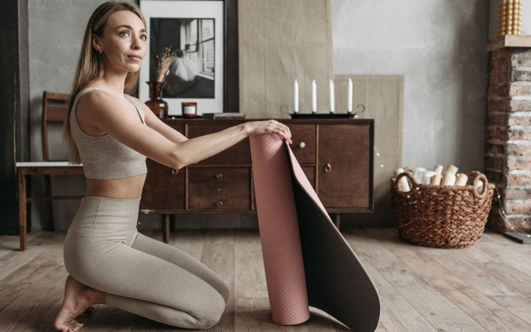 Kein Gym? Kein Problem! Diese 9 Übungen halten dich zuhause fit