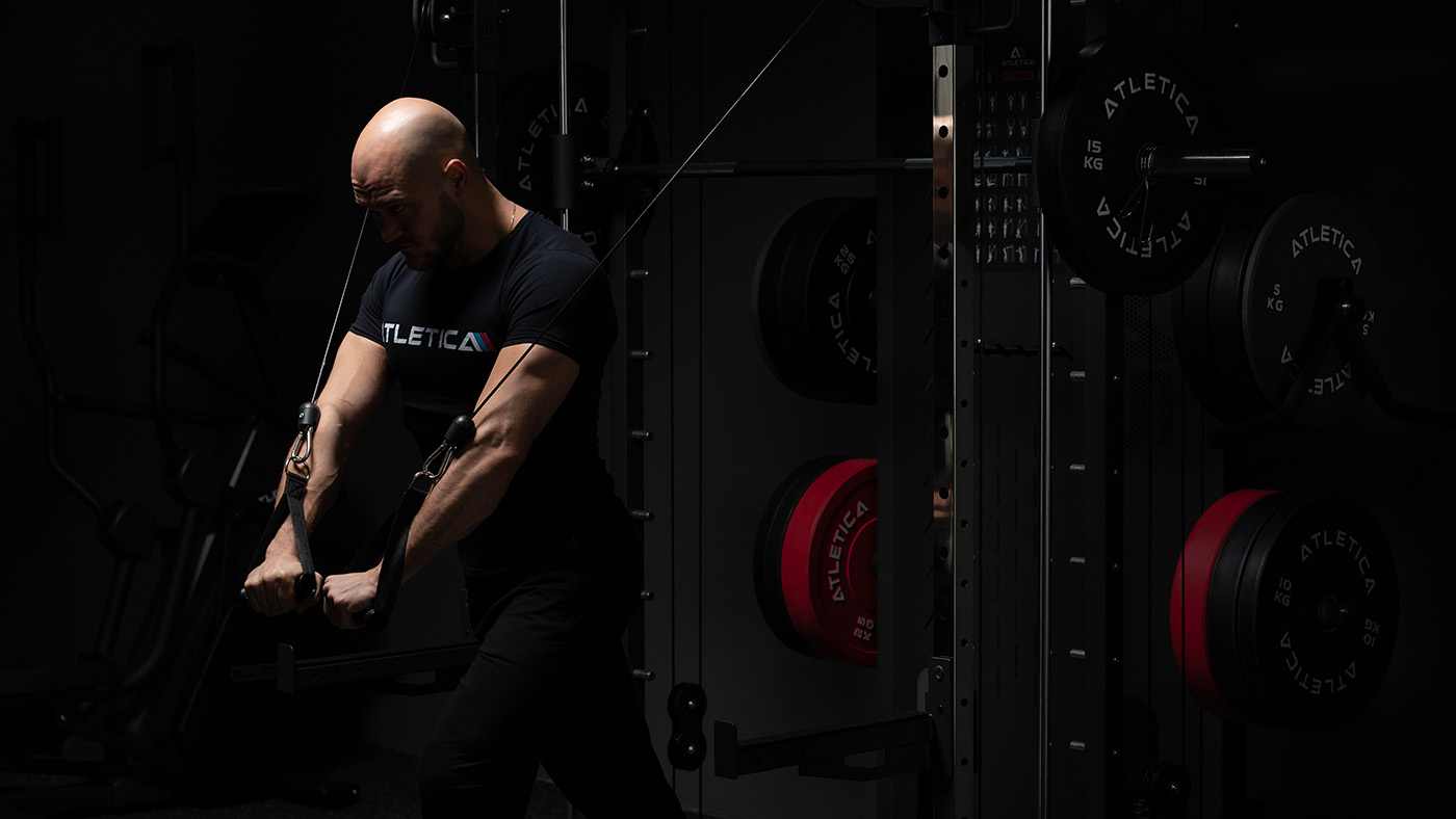 06 atletica-kraftstation-übungen