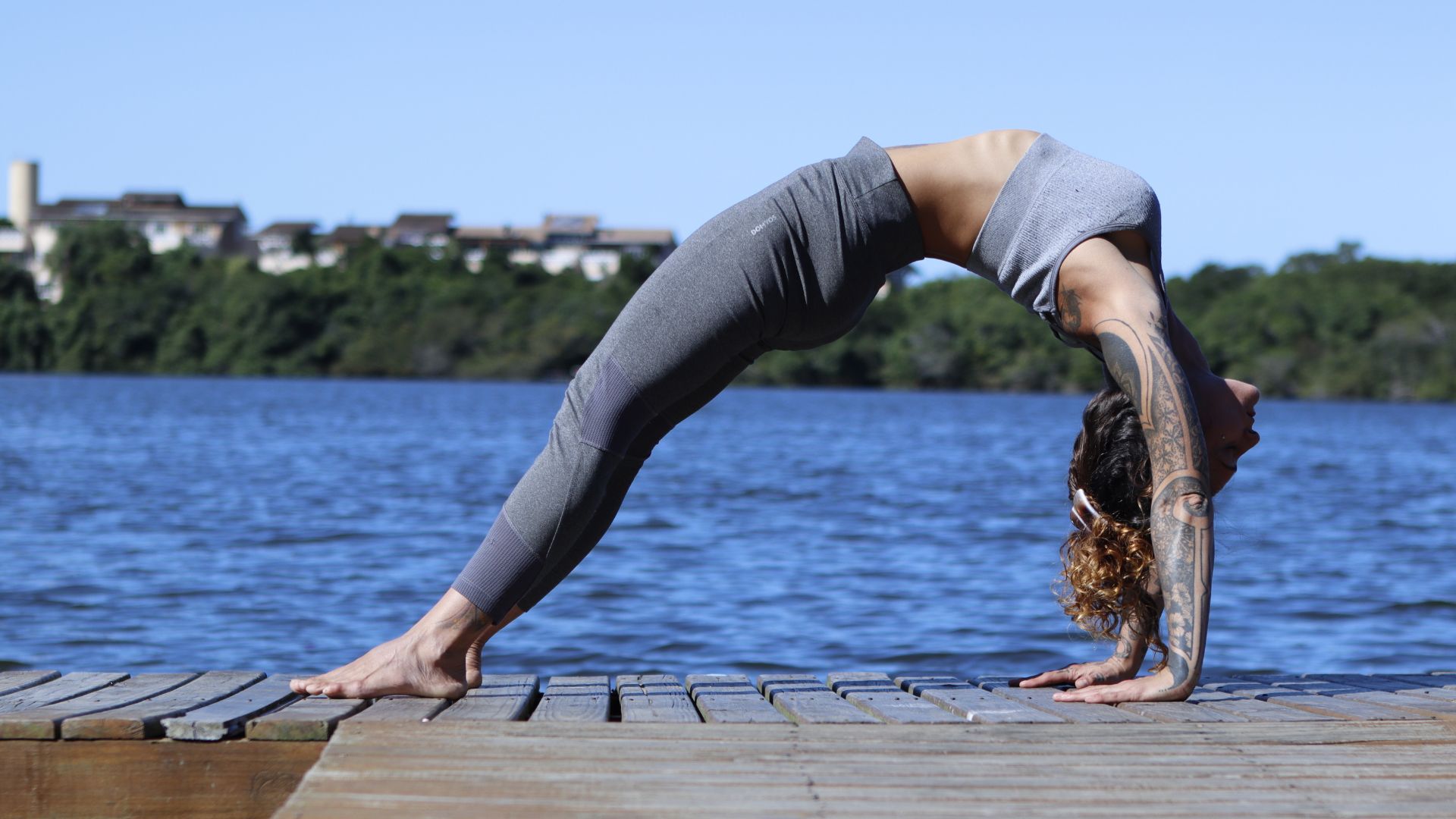 01 Yoga Brücke - ©www.canva.com